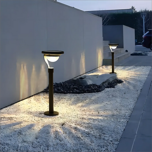 Lampe de Chemin Solaire – Éclairez vos extérieurs avec élégance