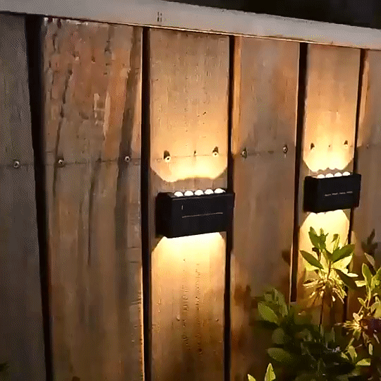 Diboniur 318 LED Lampe Solaire Exterieur Detecteur de Mouvement, [Lot de 2]  270° Lumiere Solaire Extérieur Puissante avec 3 Modes, Projecteur Étanche  Spot Eclairage Solaire Applique Murale Jardin : : Luminaires et  Éclairage